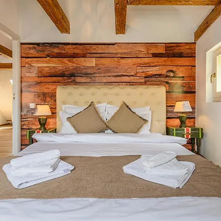 Historical Μπρασόβ