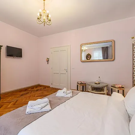Apartment Historical Brasov