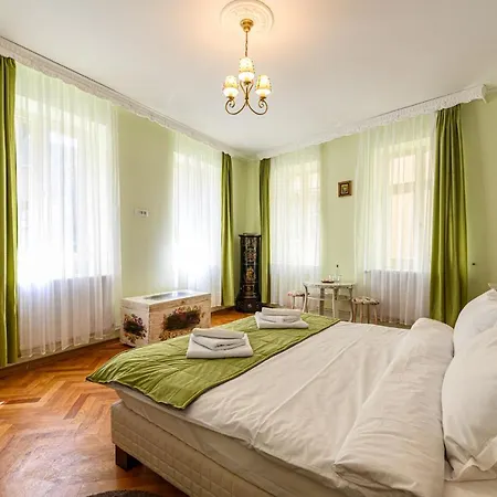 Historical Apartament Braszów