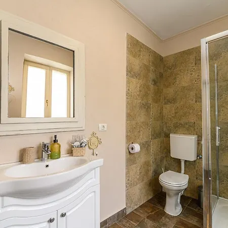 Historical * Μπρασόβ