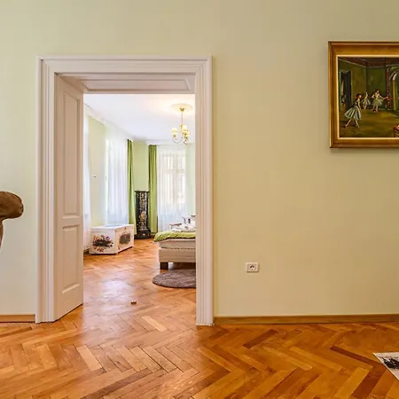 Apartment Historical Brasov