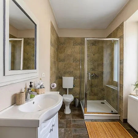 Historical * Μπρασόβ