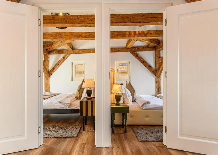 Historical Apartment *